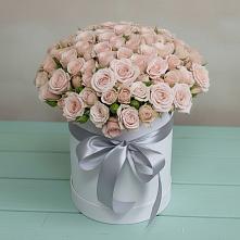 Цветочная композиция из Розы в шляпной коробке в Нестерово