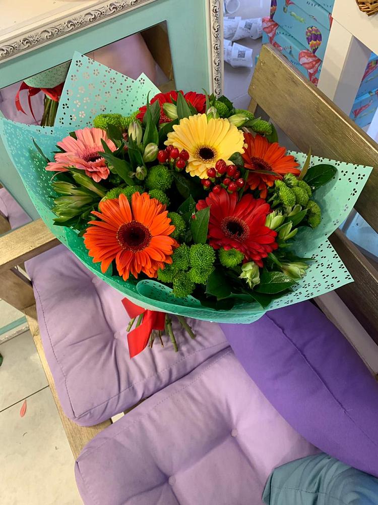 Букет цветов из: Герберы, Хризантемы и Альстромерии в Нестерово