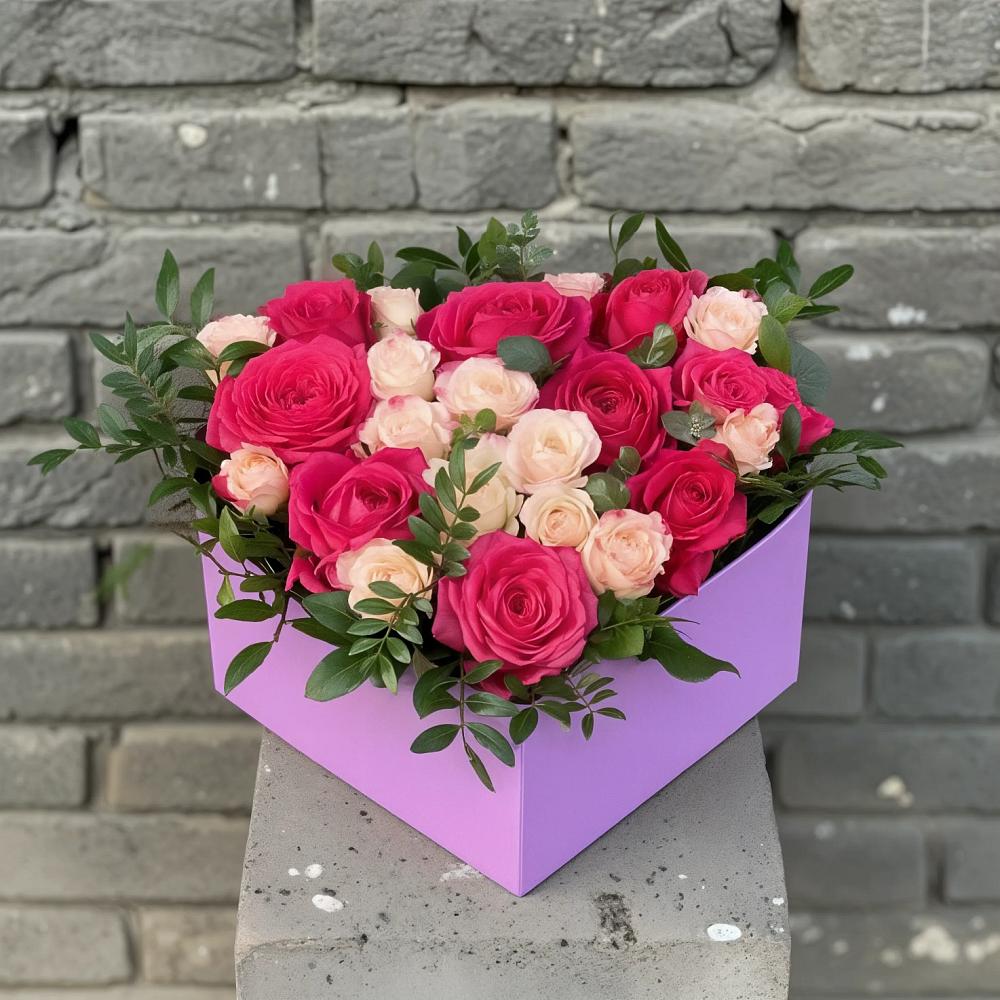 Цветочная композиция из Розы в коробке в Нестерово