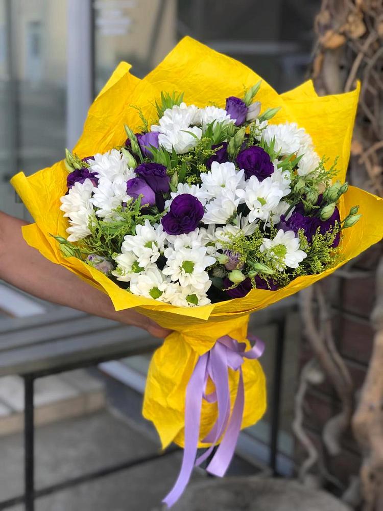Букет цветов из: Ирисы, Хризантемы и Ромашки в Нестерово