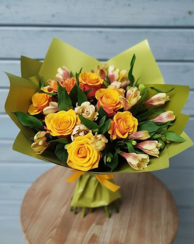 Букет цветов из: Альстромерии и Розы в Нестерово