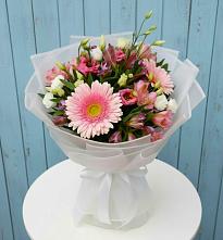 Букет цветов из:  Герберы, Альстромерии и Лизиантусы #REPLACE_PRED# Нестерово