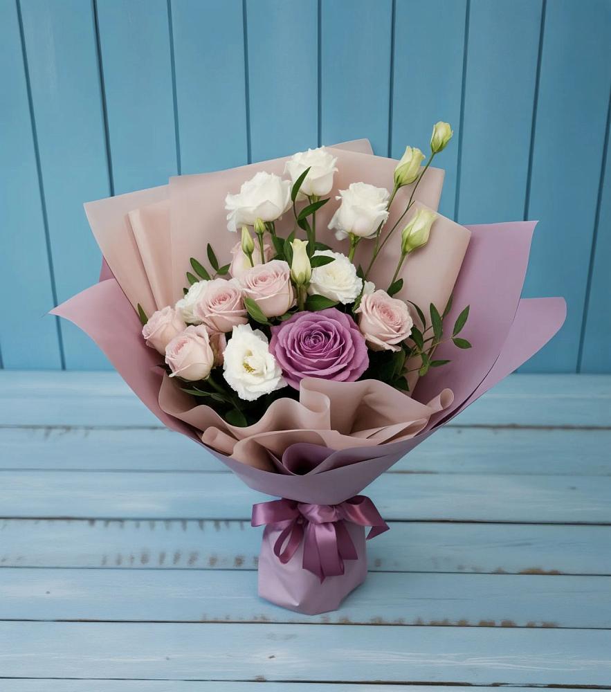 Букет цветов из: Розы и Лизиантусы в Нестерово